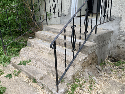 Old concrete stairs falling apart? Contact CreativeMan