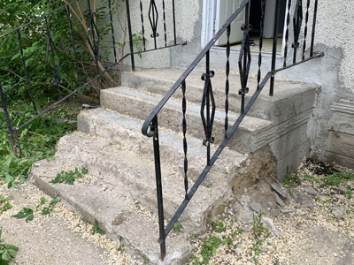Old concrete stairs falling apart? Contact CreativeMan Old concrete stairs falling apart? Contact CreativeMan