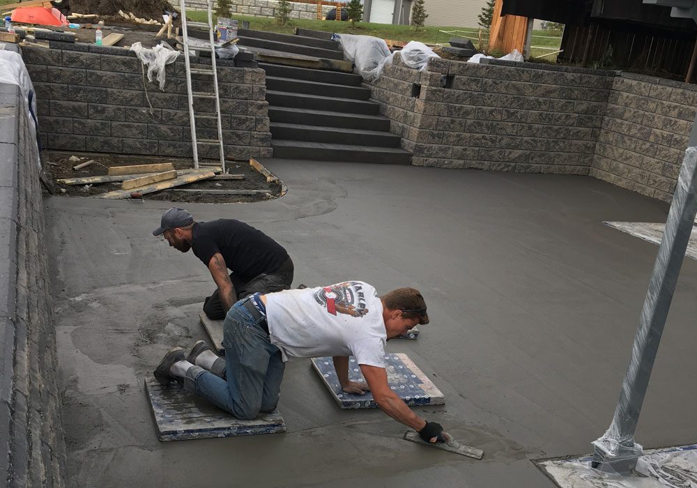 The process of stamped concrete by Creative Man